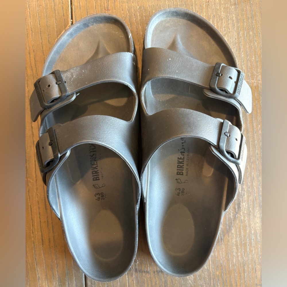 Birkenstock Arizona EVA sandals in the color Khaki, size EU 43; US 12